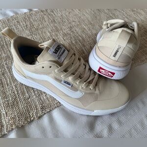 Vans UltraRange Beige and White Sneakers
